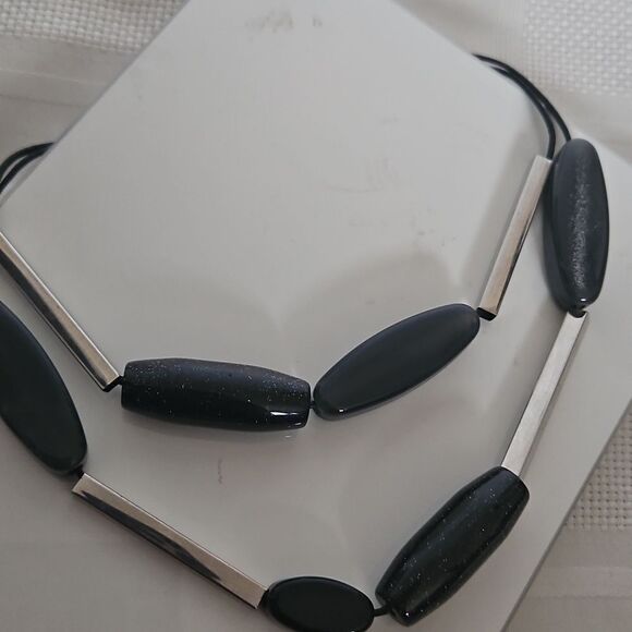 Elegant Black and Silver Layered Choker Necklace - Picture 6 of 16